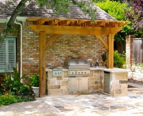Outdoor Kitchen